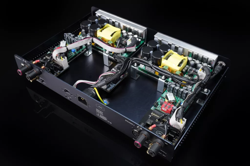 Hypex NCx500 Dual Mono Amplifier Apollon Audio Inside View Side